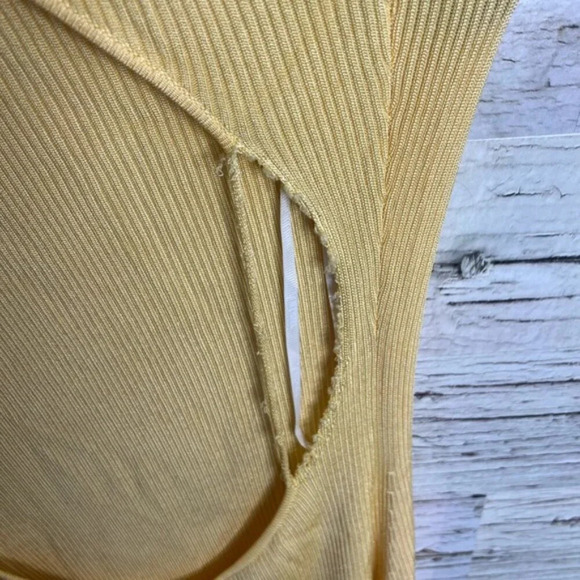 Auteur Joan Knit backless Maxi Dress in Mustard yellow medium - Picture 10 of 15